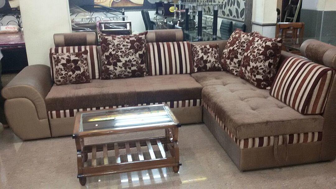 Kích thước bàn trà sofa chuẩn là bao nhiêu